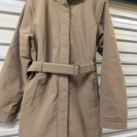 Winter jacket - Picture 4 of 9